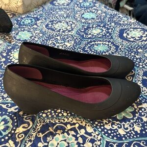 Crocs Lina work shoes heels wedges